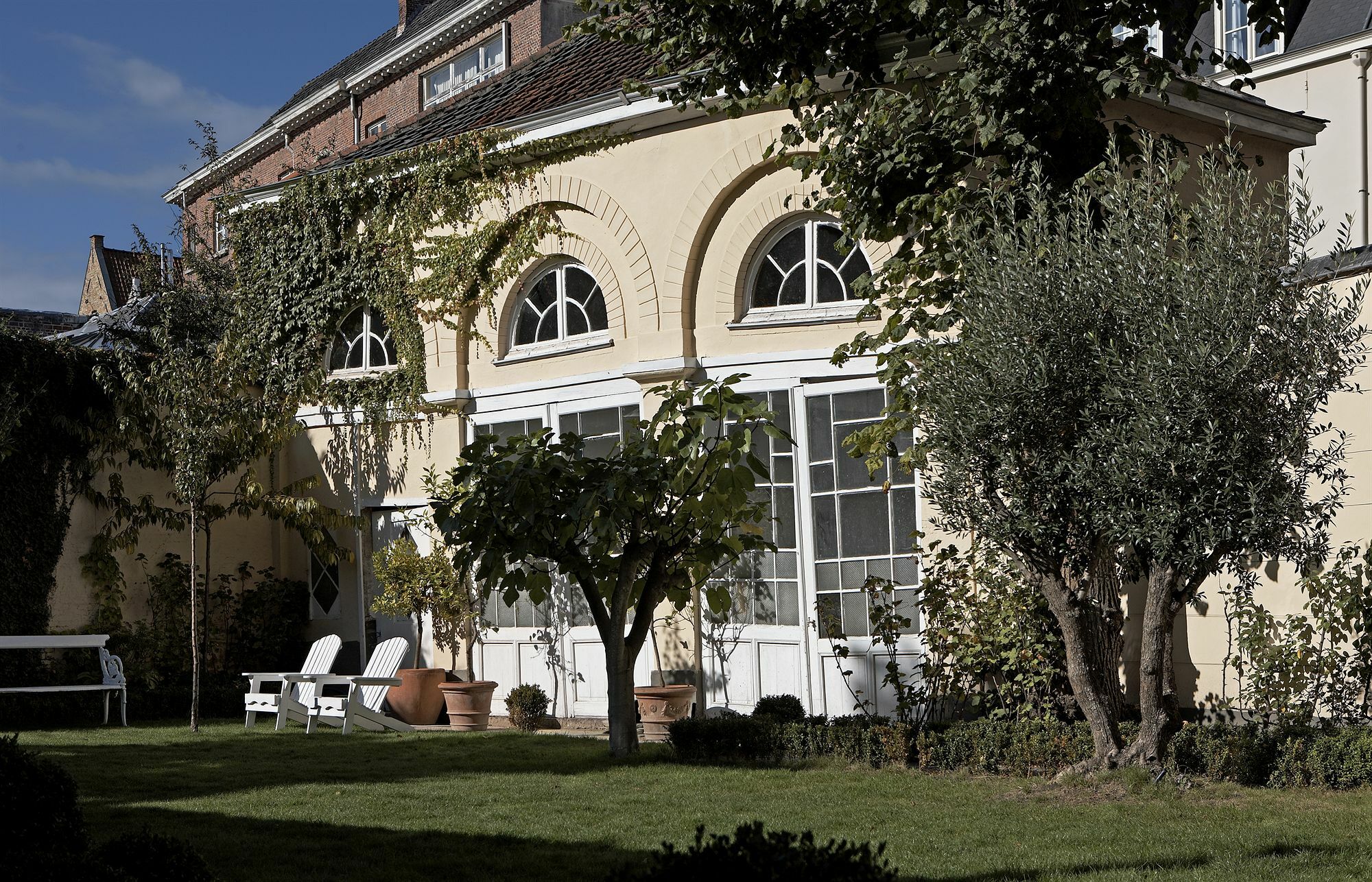 Bed & Breakfast La Maison Zenasni 3*